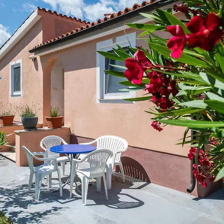 Lovely In With House A Panoramic View *